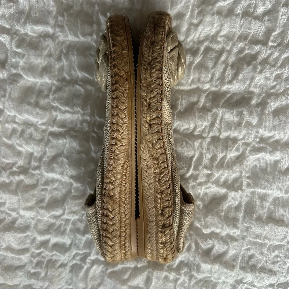 Andre Assous Metallic Gold Leather Espadrille Flats Resort Vacation 6